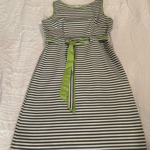 Kim Rodger’s Grey and green dress with cute bow